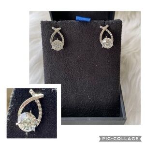 Earrings Crystals Clear Silver Tone Studs Classic